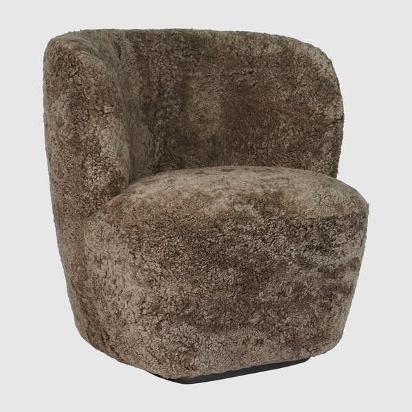 Stay Lounge Chair - Small, with base, Sheepskin upholstery
