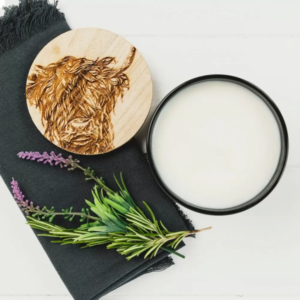 Scented Soy Candle with Highland Cow Engraved Wooden Lid